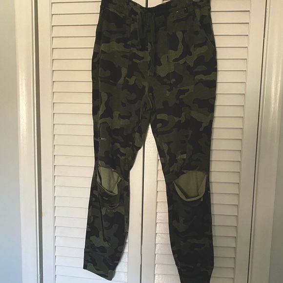 Express Pants - Express Camo Joggers